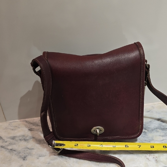 Coach Rich Dark Brown Vintage Leather Shoulder/Crossbody Bag - Picture 13 of 15